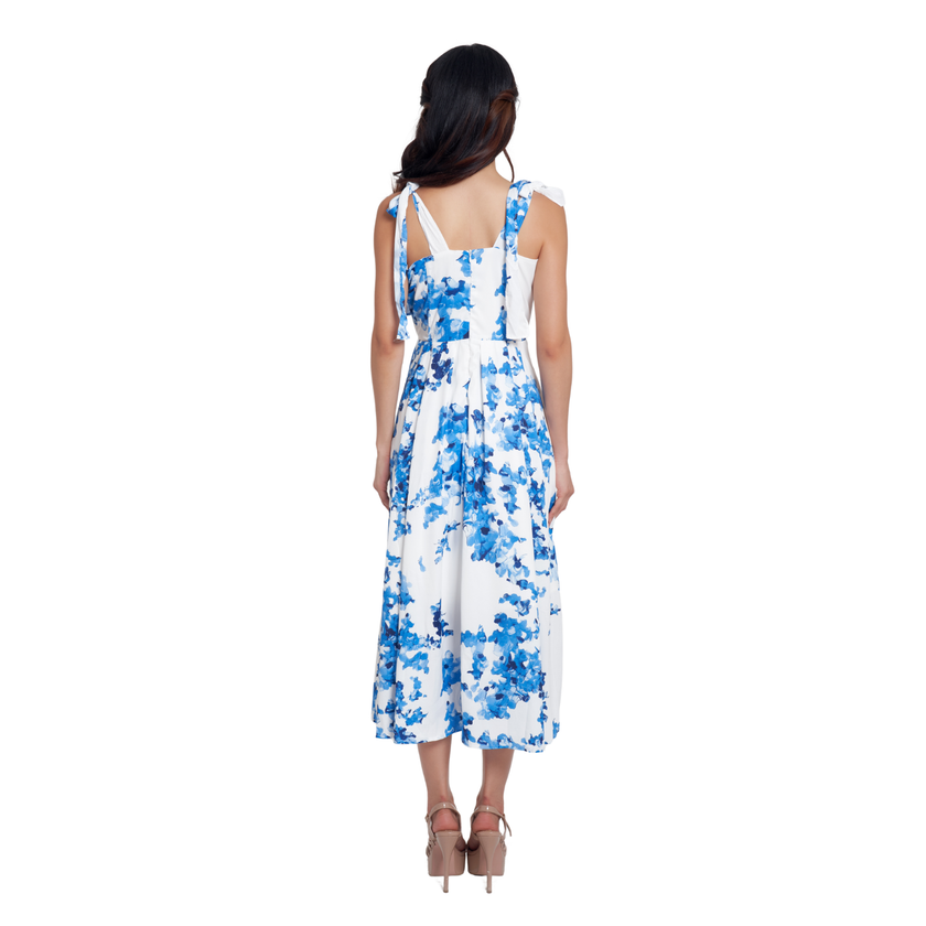 Emma Maxi